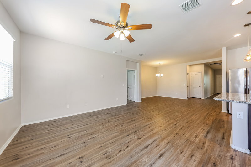 2,110/Mo, 2444 W Tamarisk Ave Phoenix, AZ 85041 Living Room View 2