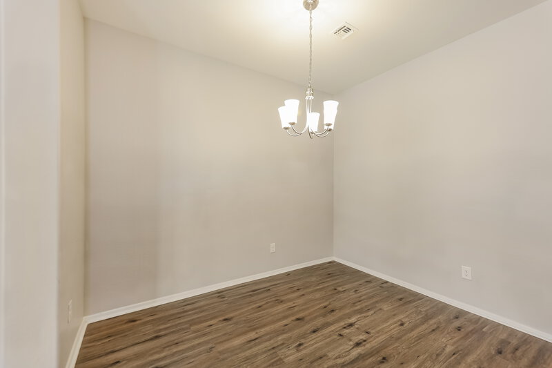 2,110/Mo, 2444 W Tamarisk Ave Phoenix, AZ 85041 Dining Room View