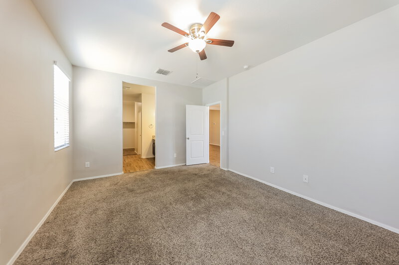 2,110/Mo, 2444 W Tamarisk Ave Phoenix, AZ 85041 Main Bedroom View 2