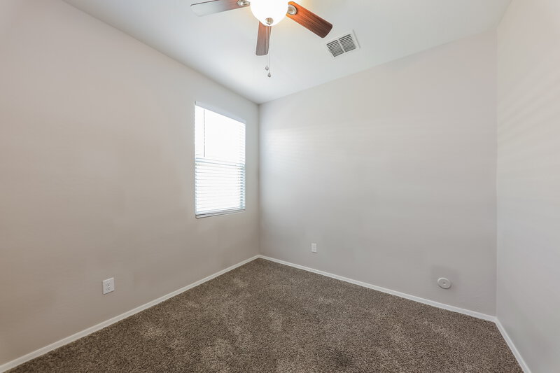 2,110/Mo, 2444 W Tamarisk Ave Phoenix, AZ 85041 Bedroom View