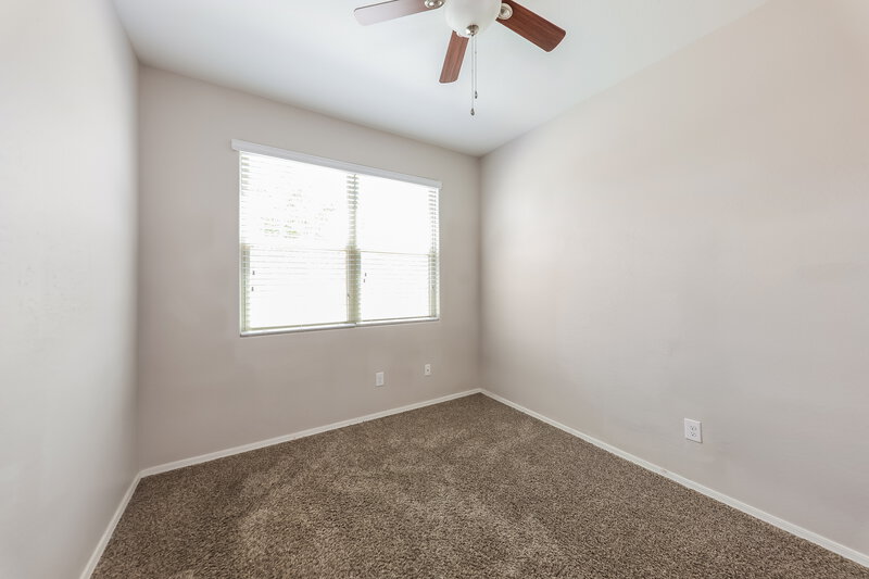 2,110/Mo, 2444 W Tamarisk Ave Phoenix, AZ 85041 Bedroom View 2