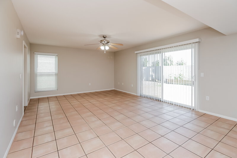 2,620/Mo, 521 N Red Rock St Gilbert, AZ 85234 Living Room View