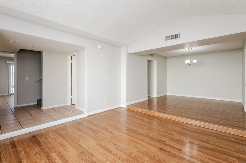 2,620/Mo, 521 N Red Rock St Gilbert, AZ 85234 Bonus Room View