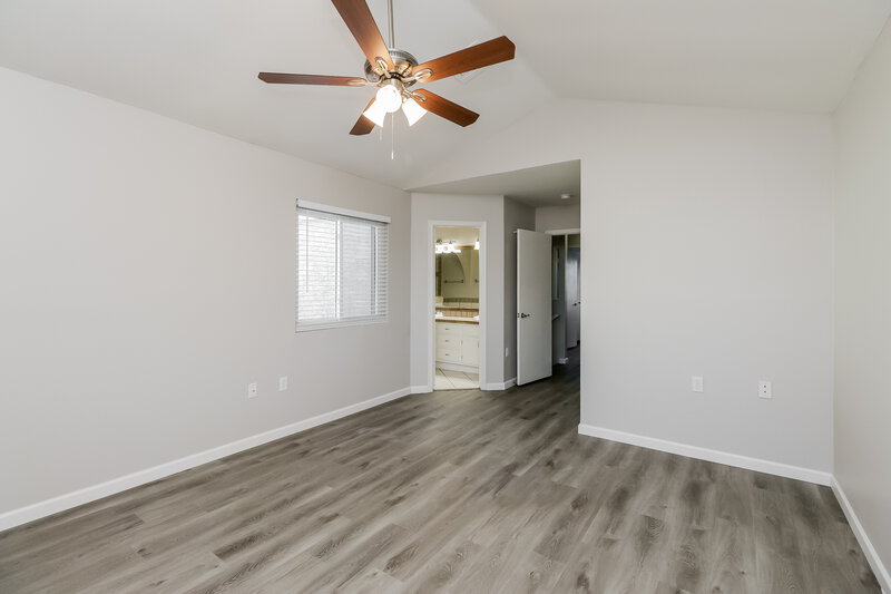 2,620/Mo, 521 N Red Rock St Gilbert, AZ 85234 Main Bedroom View 2