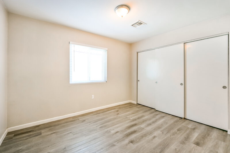 2,170/Mo, 521 N Red Rock St Gilbert, AZ 85234 Bedroom View 2