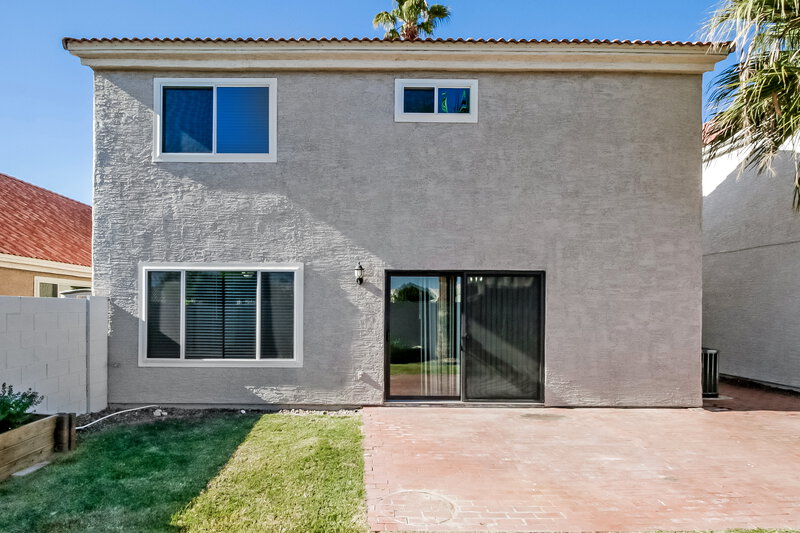 2,620/Mo, 521 N Red Rock St Gilbert, AZ 85234 Rear View