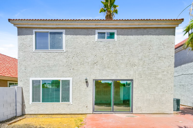 2,170/Mo, 521 N Red Rock St Gilbert, AZ 85234 Rear View
