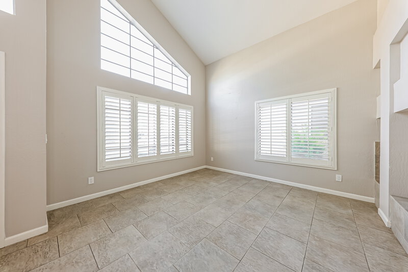 2,615/Mo, 4533 E Annette Dr Phoenix, AZ 85032 Living Room View