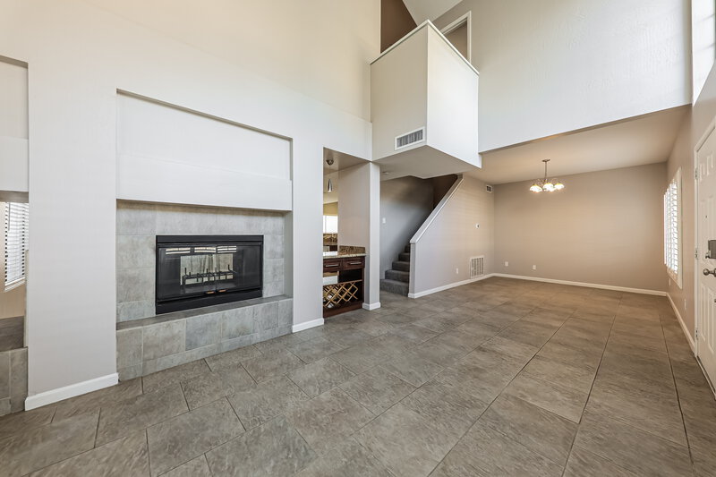 2,615/Mo, 4533 E Annette Dr Phoenix, AZ 85032 Living Room View 2