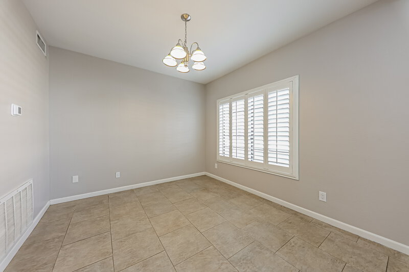 2,615/Mo, 4533 E Annette Dr Phoenix, AZ 85032 Dining Room View
