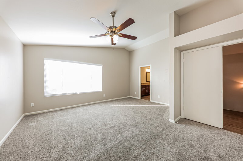 2,615/Mo, 4533 E Annette Dr Phoenix, AZ 85032 Main Bedroom View