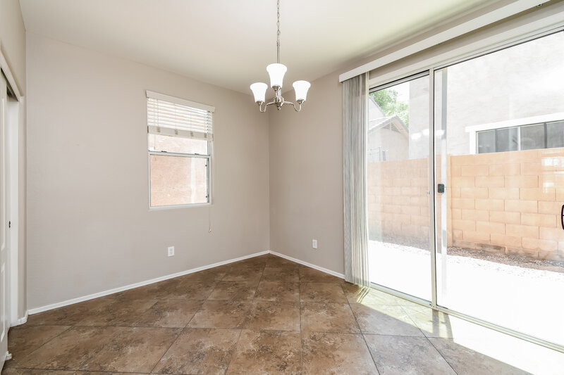 2,110/Mo, 4145 E Carla Vista Dr Gilbert, AZ 85295 Dining Room View