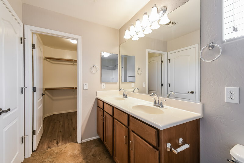 2,110/Mo, 4145 E Carla Vista Dr Gilbert, AZ 85295 Main Bathroom View 2