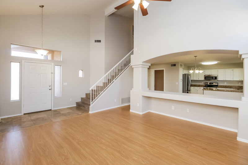 2,540/Mo, 1366 E Vaughn Ave Gilbert, AZ 85234 Living Room View