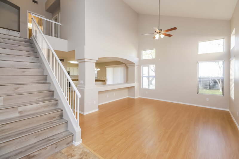 2,540/Mo, 1366 E Vaughn Ave Gilbert, AZ 85234 Living Room View 2