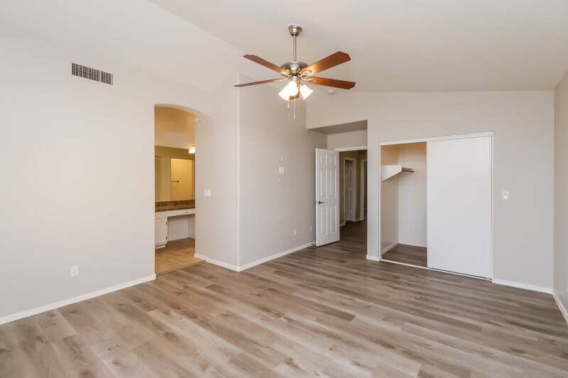 2,540/Mo, 1366 E Vaughn Ave Gilbert, AZ 85234 Main Bedroom View 2