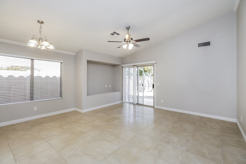 2,475/Mo, 1233 S Colonial Dr Gilbert, AZ 85296 Dining Room View
