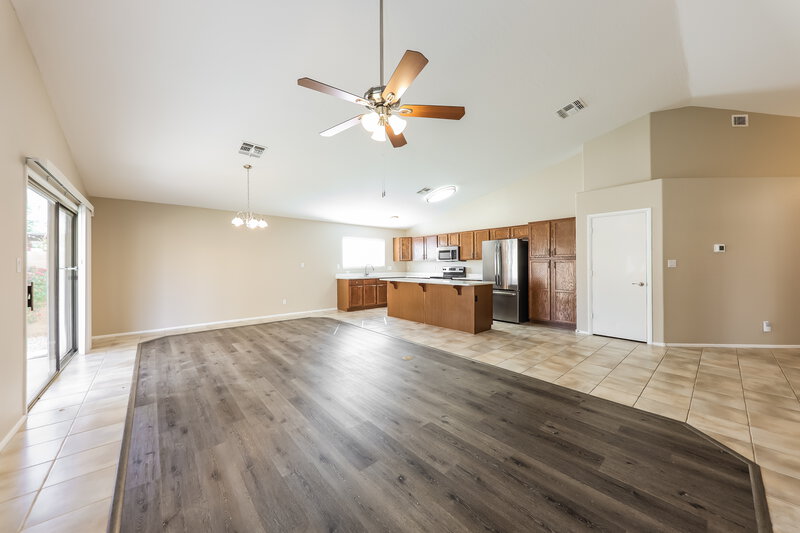 2,335/Mo, 8748 W Salter Dr Peoria, AZ 85382 Living Room View 2