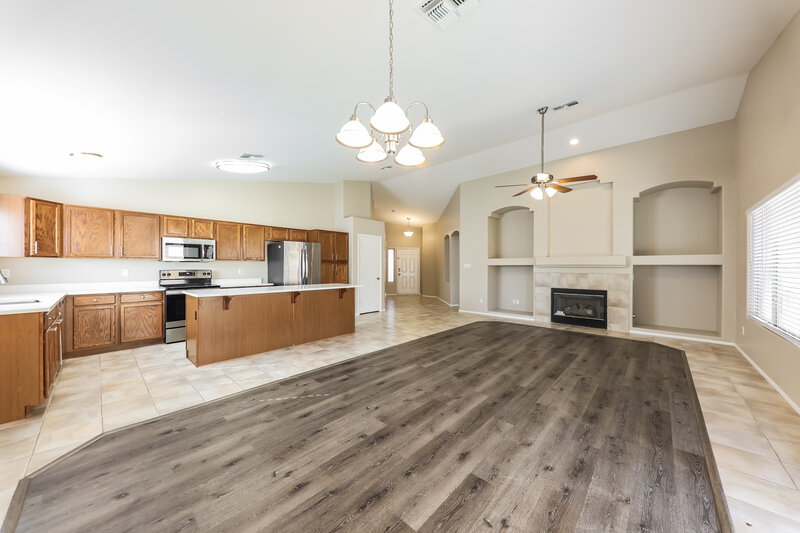 2,335/Mo, 8748 W Salter Dr Peoria, AZ 85382 Dining Room View