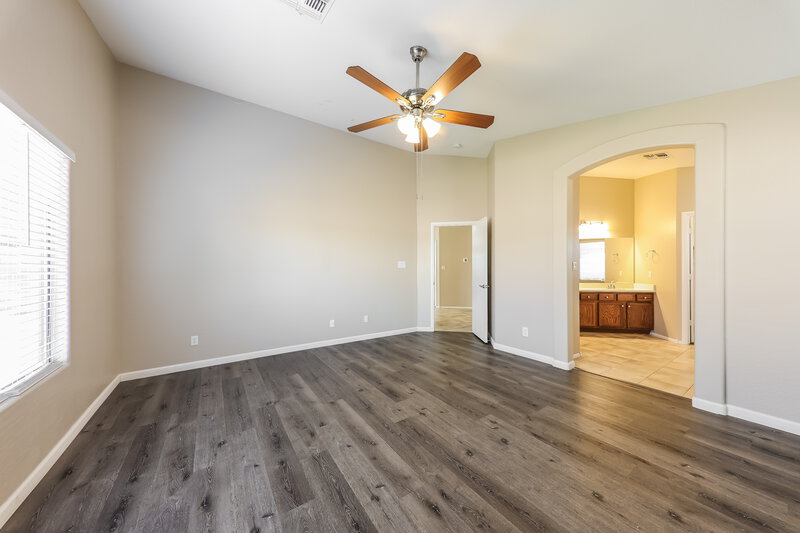 2,335/Mo, 8748 W Salter Dr Peoria, AZ 85382 Main Bedroom View 2