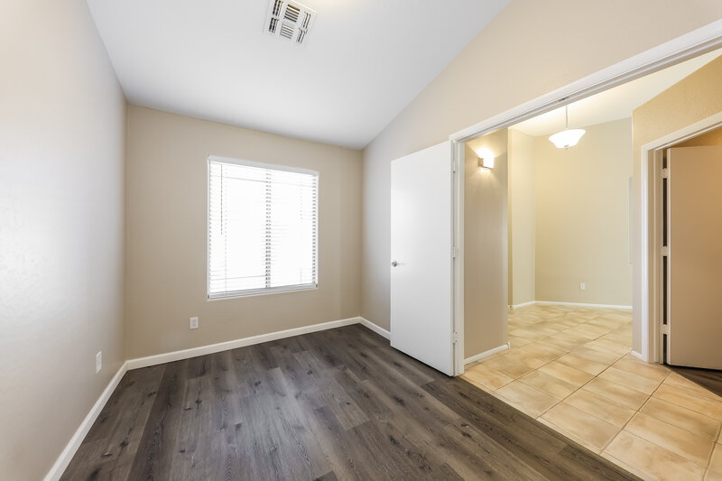 2,335/Mo, 8748 W Salter Dr Peoria, AZ 85382 Bedroom View 3