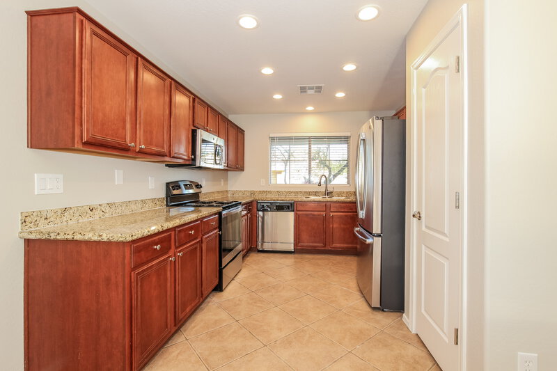 2,180/Mo, 27618 N 63rd Dr Phoenix, AZ 85083 Kitchen View