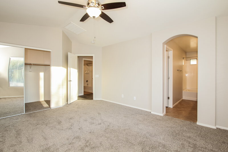 2,180/Mo, 27618 N 63rd Dr Phoenix, AZ 85083 Main Bedroom View 3