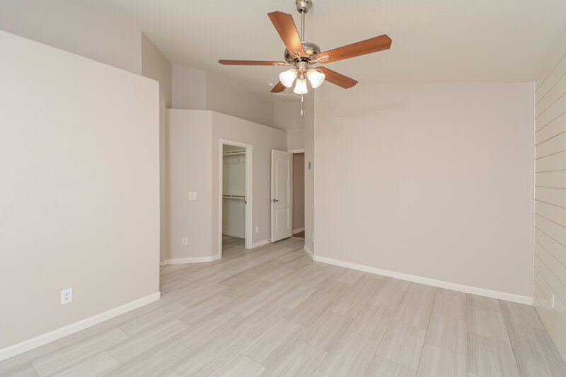 2,245/Mo, 20995 N 84th Dr Peoria, AZ 85382 Main Bedroom View 2