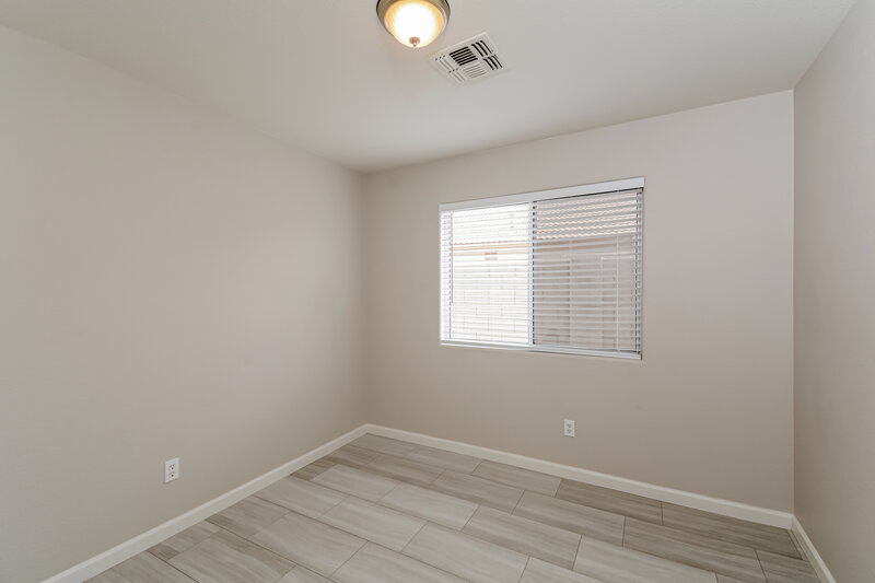 2,245/Mo, 20995 N 84th Dr Peoria, AZ 85382 Bedroom View 3