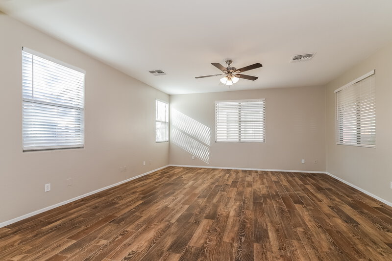 2,255/Mo, 129 E Catclaw St Gilbert, AZ 85296 Living Room View
