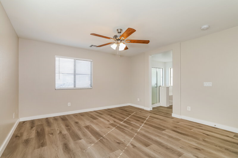 2,255/Mo, 129 E Catclaw St Gilbert, AZ 85296 Main Bedroom View