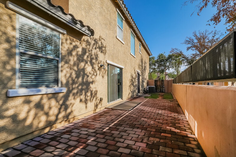 2,255/Mo, 129 E Catclaw St Gilbert, AZ 85296 Rear View