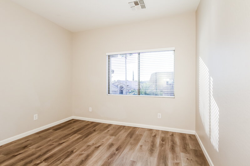 3,090/Mo, 3918 W Escuda Dr Glendale, AZ 85308 Bedroom View 2