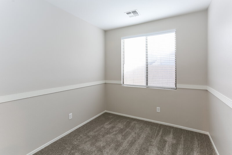 2,275/Mo, 6531 S 17th Ave Phoenix, AZ 85041 Bedroom View