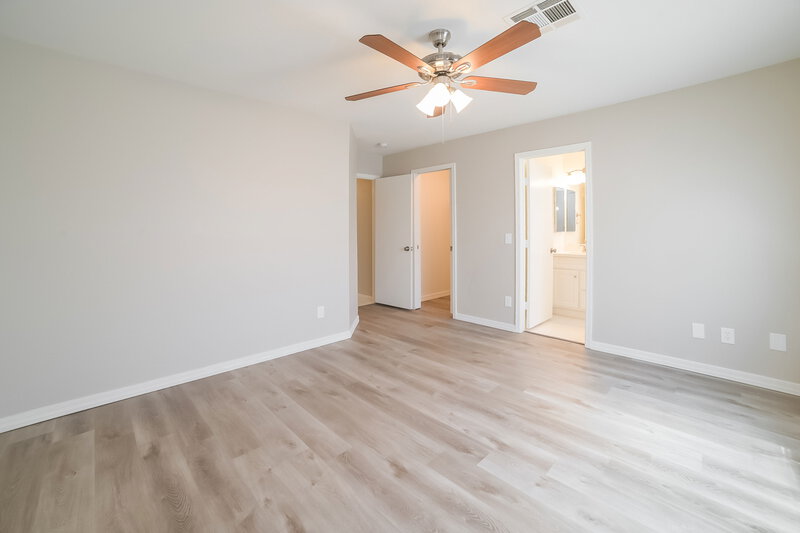 0/Mo, 14939 W Hearn Rd Surprise, AZ 85379 Main Bedroom View 2