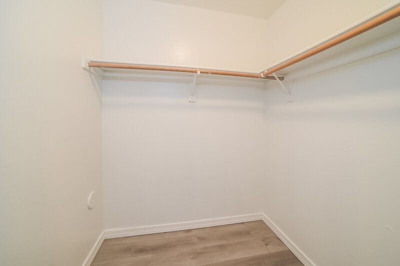 0/Mo, 14939 W Hearn Rd Surprise, AZ 85379 Walk In Closet View