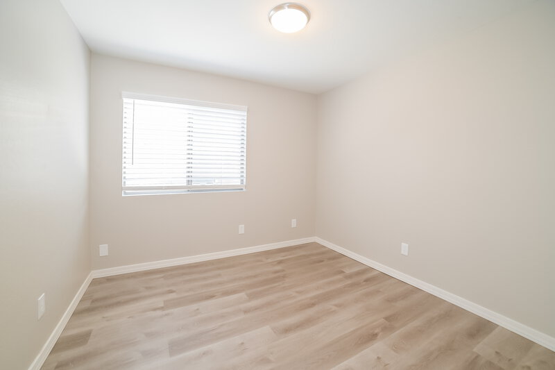 0/Mo, 14939 W Hearn Rd Surprise, AZ 85379 Bedroom View