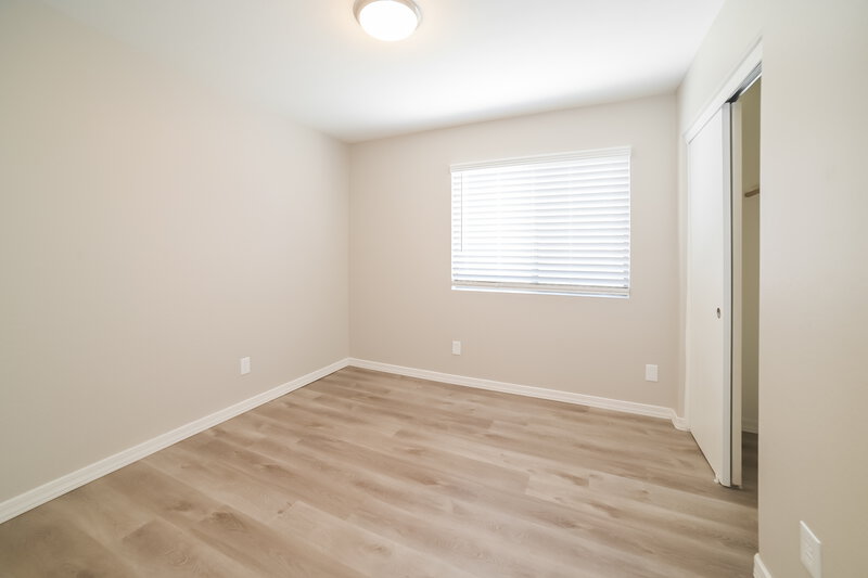 0/Mo, 14939 W Hearn Rd Surprise, AZ 85379 Bedroom View 2