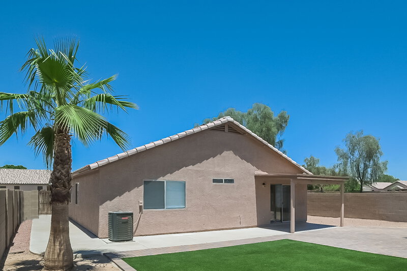 0/Mo, 14939 W Hearn Rd Surprise, AZ 85379 Rear View