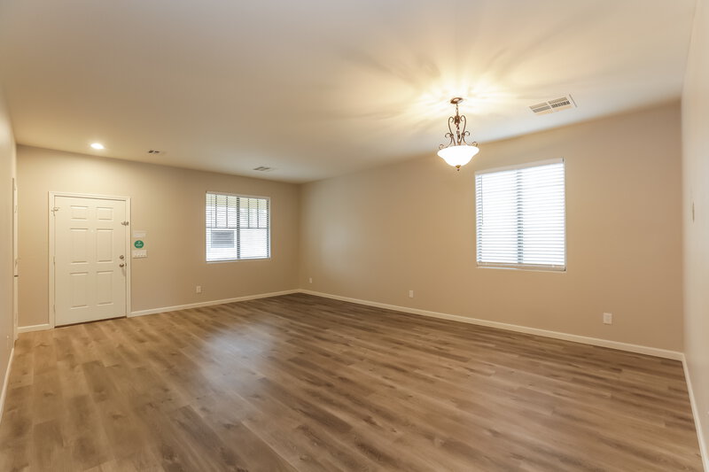 2,085/Mo, 7024 W Shumway Farm Rd Laveen, AZ 85339 Dining Room View