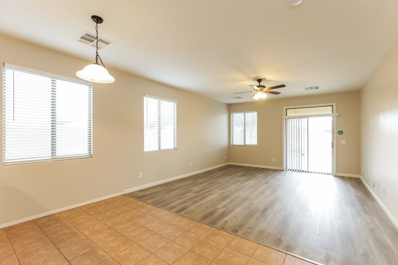 2,085/Mo, 7024 W Shumway Farm Rd Laveen, AZ 85339 Breakfast Nook View 2