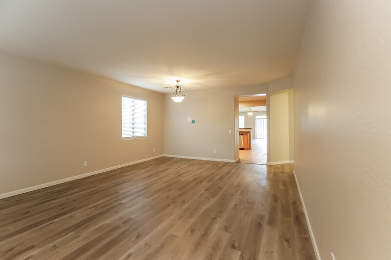 2,085/Mo, 7024 W Shumway Farm Rd Laveen, AZ 85339 Family Room View