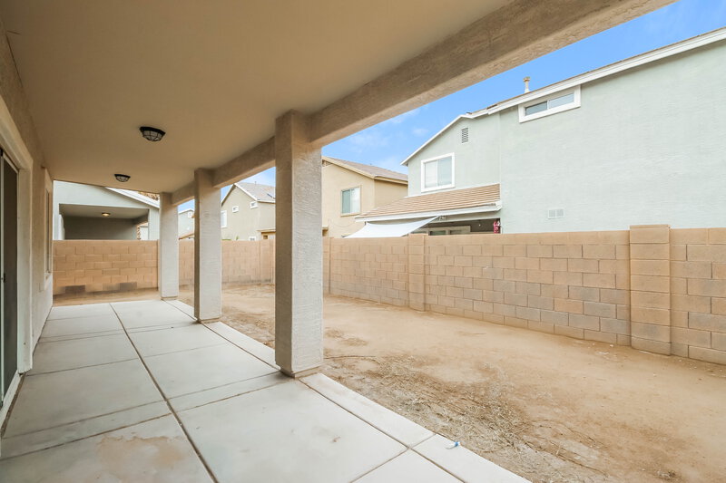2,110/Mo, 4010 W Park St Phoenix, AZ 85041 Patio View