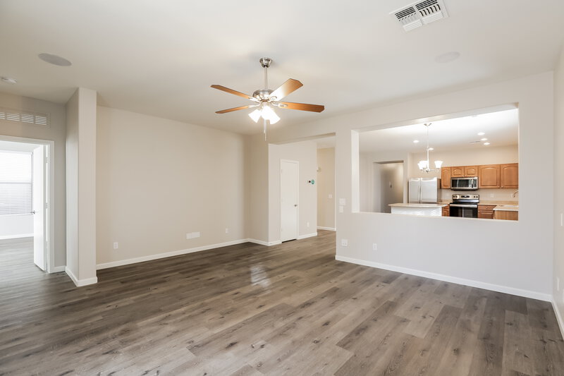 2,105/Mo, 3117 W St Kateri Dr Phoenix, AZ 85041 Dining Room View