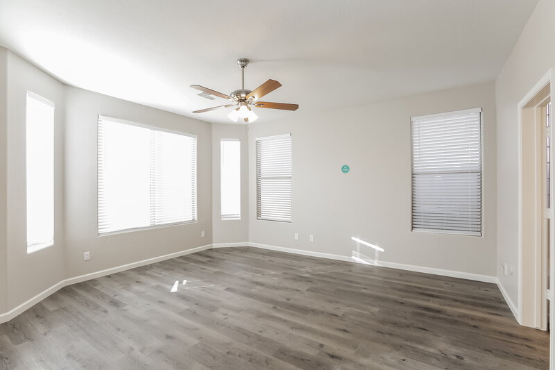 2,105/Mo, 3117 W St Kateri Dr Phoenix, AZ 85041 Main Bedroom View