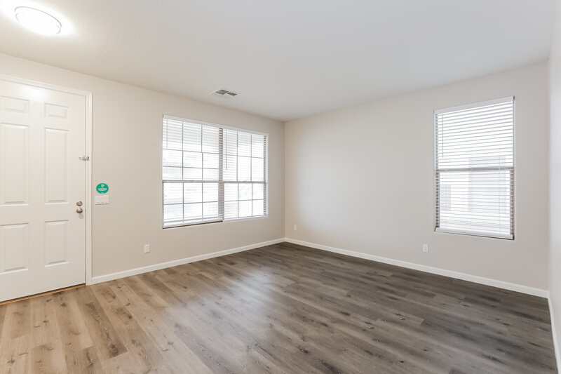 2,105/Mo, 3117 W St Kateri Dr Phoenix, AZ 85041 Bedroom View 3