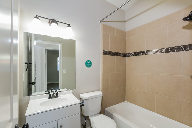2,385/Mo, 2918 E Caballero St Mesa, AZ 85213 Bathroom View