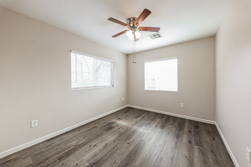 2,340/Mo, 34806 N 31st Ave Phoenix, AZ 85086 Bedroom View 2
