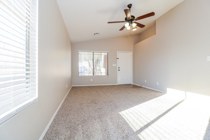 2,060/Mo, 15057 N Gil Balcome Ct Surprise, AZ 85379 Living Room View