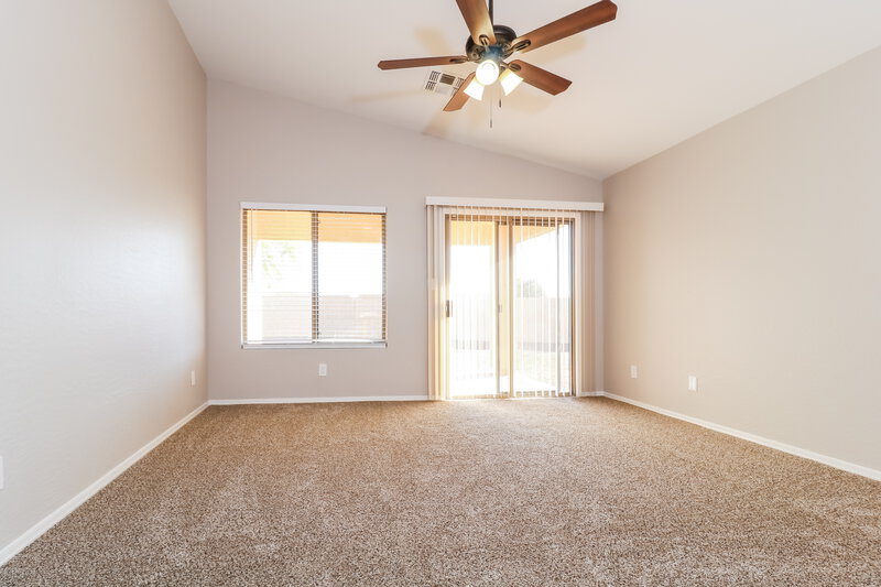 2,060/Mo, 15057 N Gil Balcome Ct Surprise, AZ 85379 Dining Room View